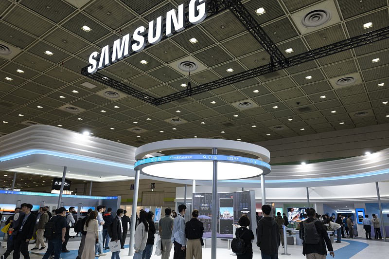 Lucro operacional da Samsung aumenta 1,2% no primeiro trimestre Lucro operacional da Samsung aumenta 1,2% no primeiro trimestre
