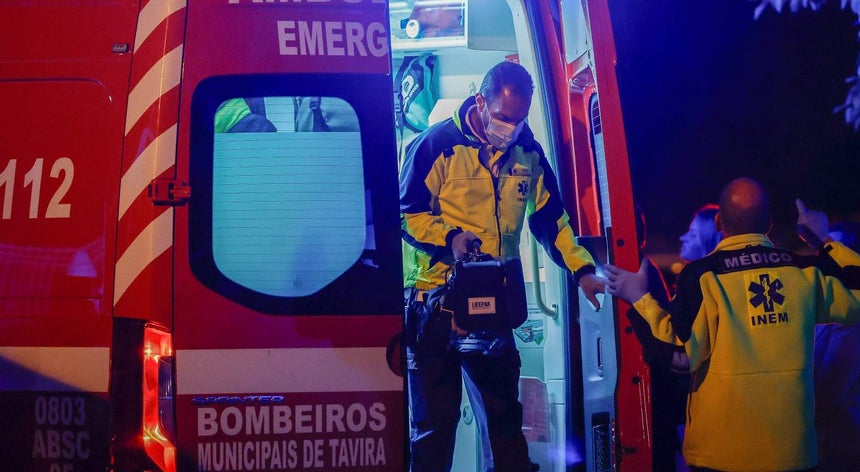 1h André Ventura passa a noite no Hospital de Faro