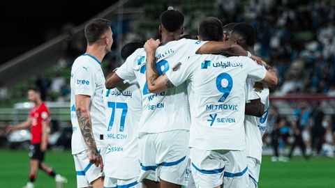 Al Hilal vence fora após saída de Jorge Jesus e continua na luta pelo título Al Hilal vence fora após saída de Jorge Jesus e continua na luta pelo título