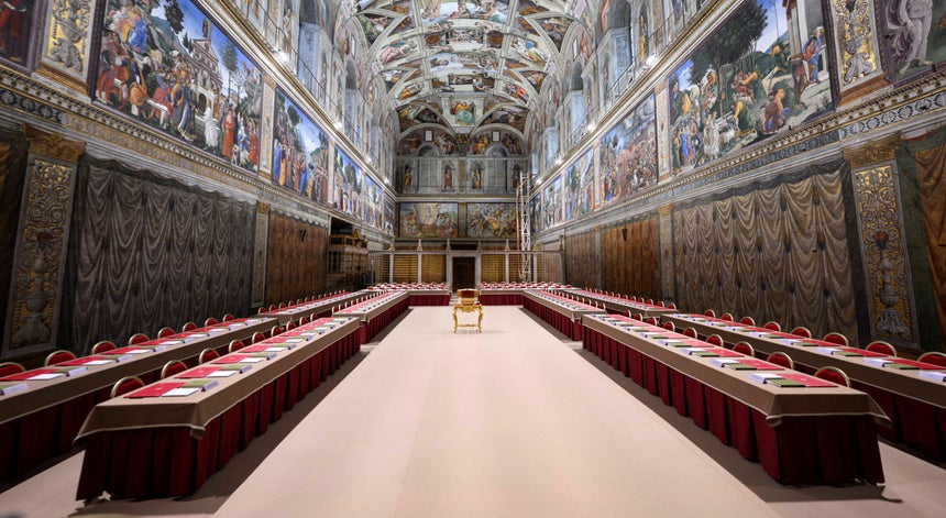 Conclave. Cardeais fecham-se na Capela Sistina para escolherem novo Papa Conclave. Cardeais fecham-se na Capela Sistina para escolherem novo Papa