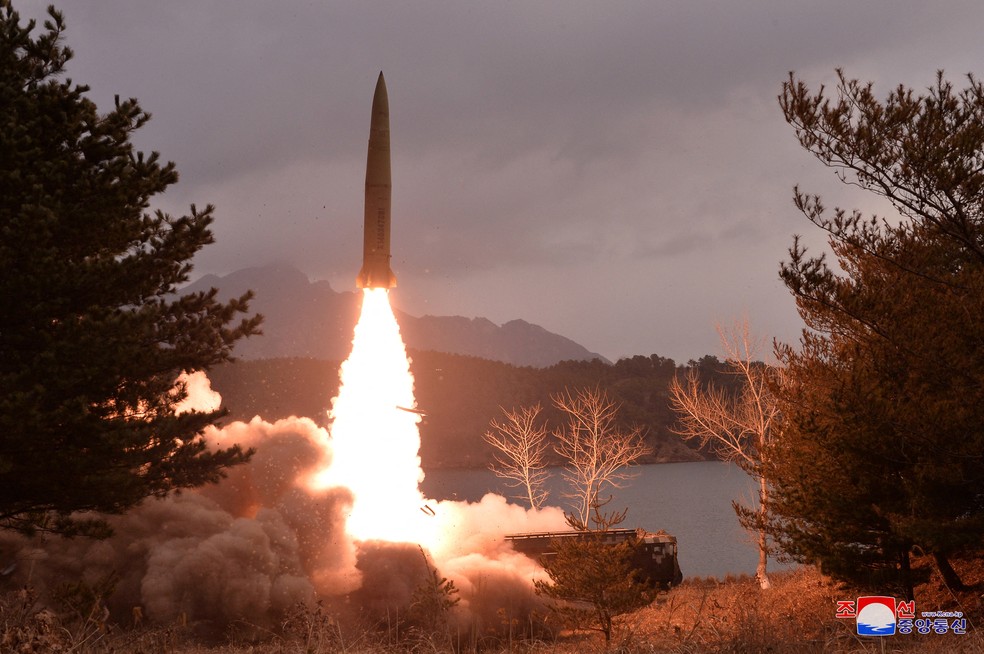 Coreia do Sul diz que Norte disparou vários mísseis de cruzeiro para o mar Coreia do Sul diz que Norte disparou vários mísseis de cruzeiro para o mar