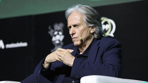 Imprensa saudita avança que Jorge Jesus foi despedido do Al-Hilal Imprensa saudita avança que Jorge Jesus foi despedido do Al-Hilal