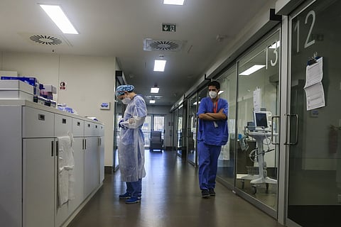 Médicos emigram. Ordem recebe 2.700 pedidos de certidões Médicos emigram. Ordem recebe 2.700 pedidos de certidões